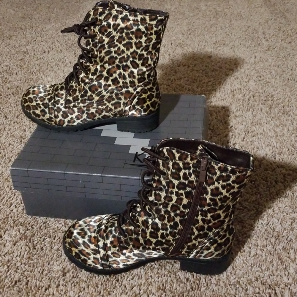 Leopard print boots - Picture 2 of 8